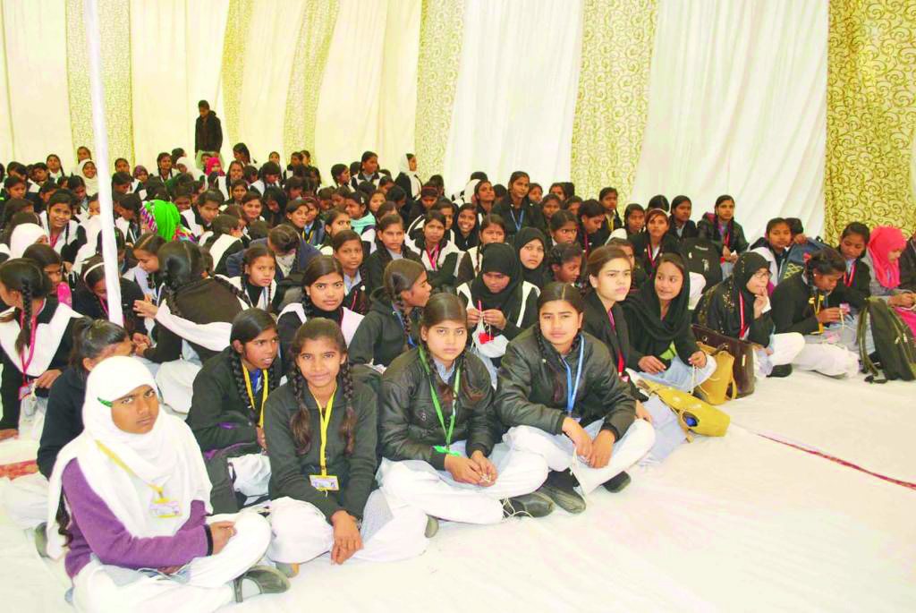 Students gathered at a Taleem-o-Tarbiyat programme